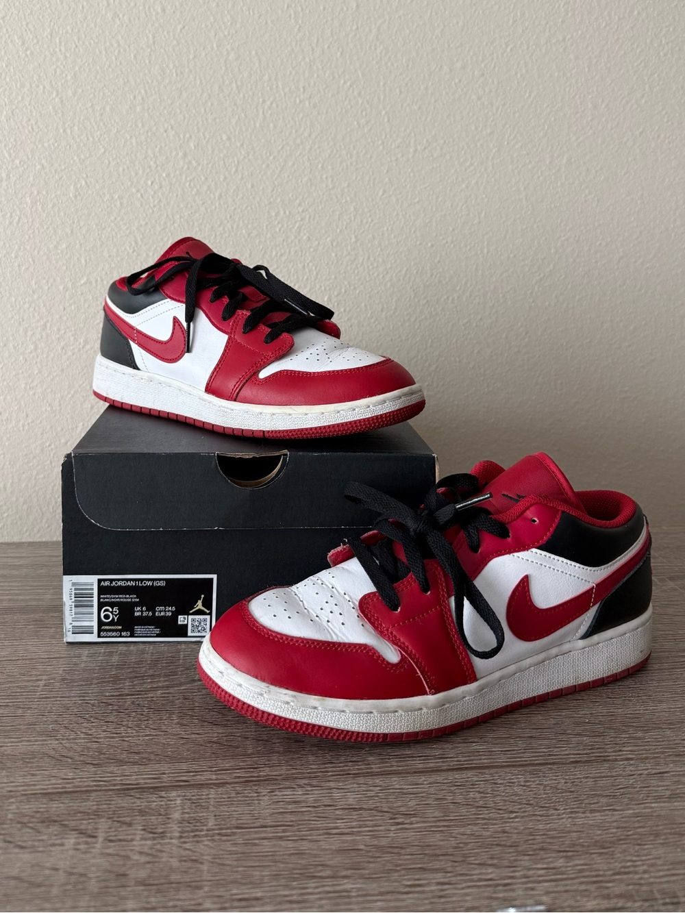 Nike Air Jordan 1 Low GS White/Gym Red/Black Size 6.5Y – Good Condition w/ Box